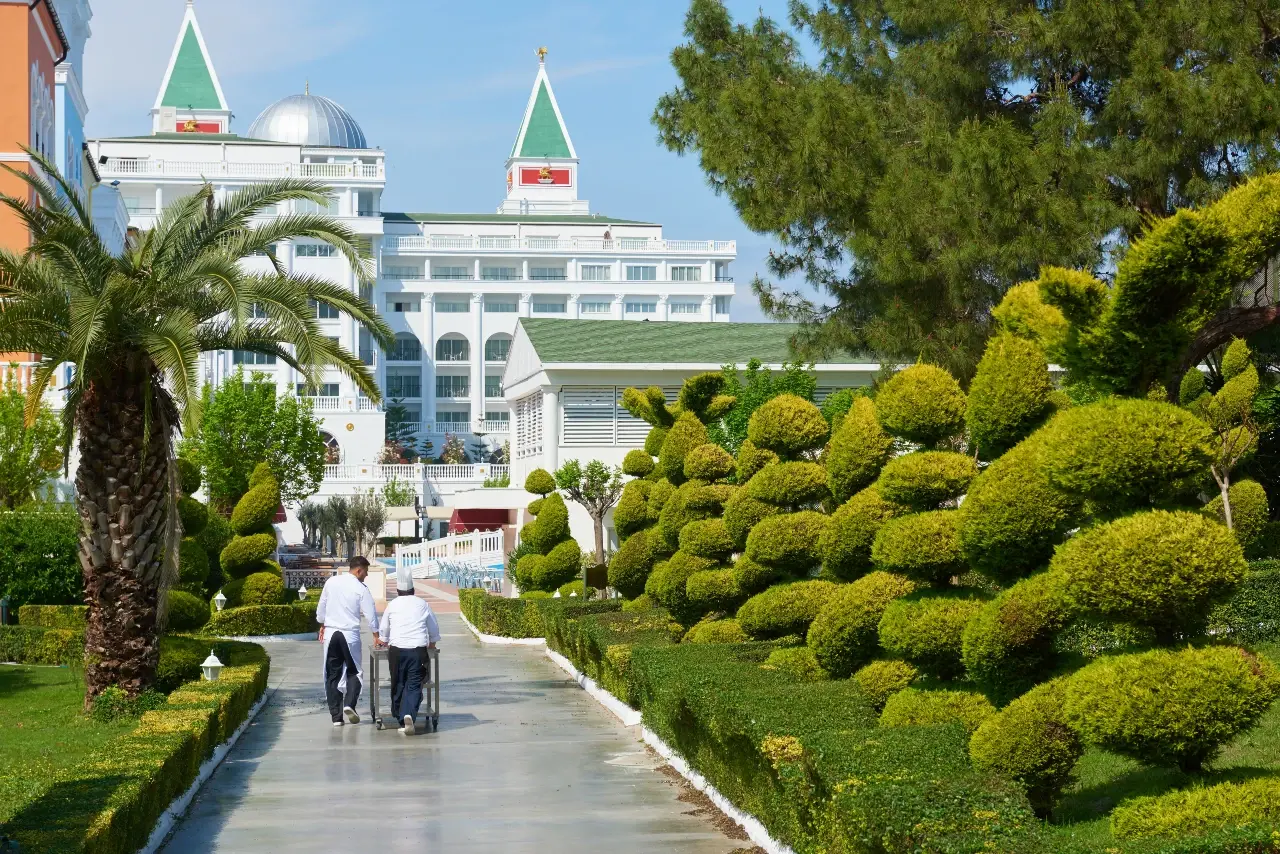 Turistik Tesisler
